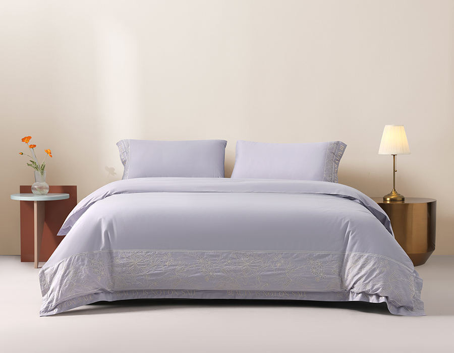Home Four Seasons Bedding Set
